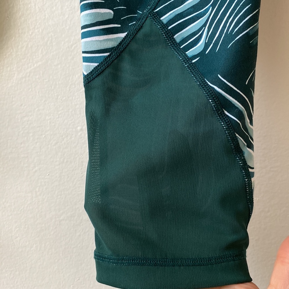 Zella botanical print green teal athletic crop pants size S - Picture 4 of 7